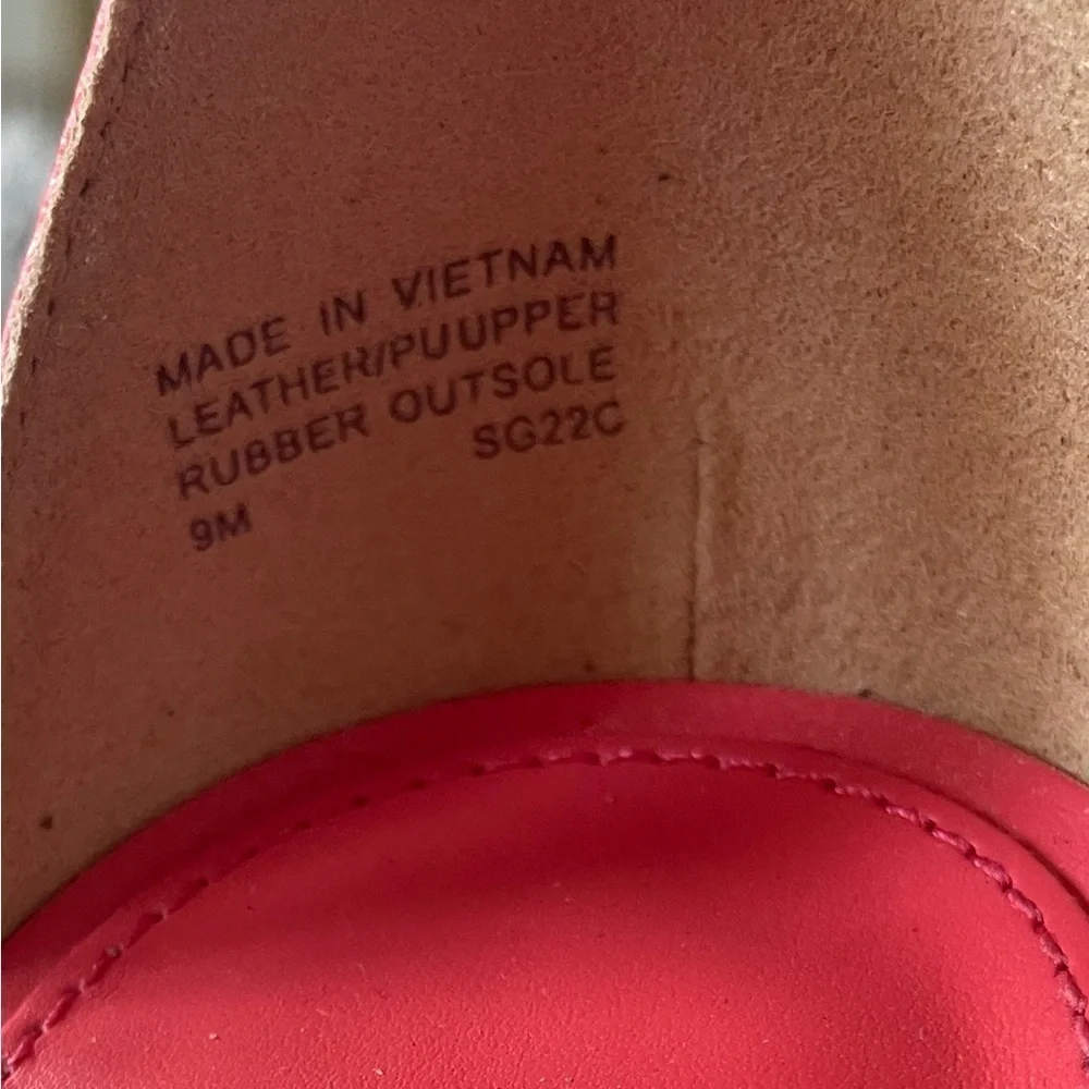 Michael Kors Vero Lug Leather Strappy Platform Sandal Coral Red Women’s 9
